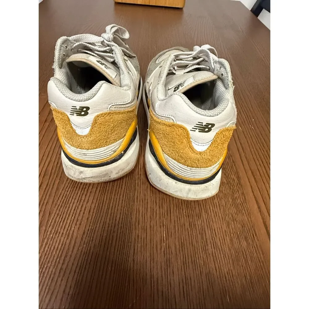 New Balance 57/40 sz 9.5